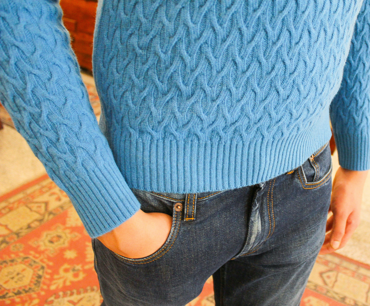Girocollo con rilievo in lana merinos Azzurro